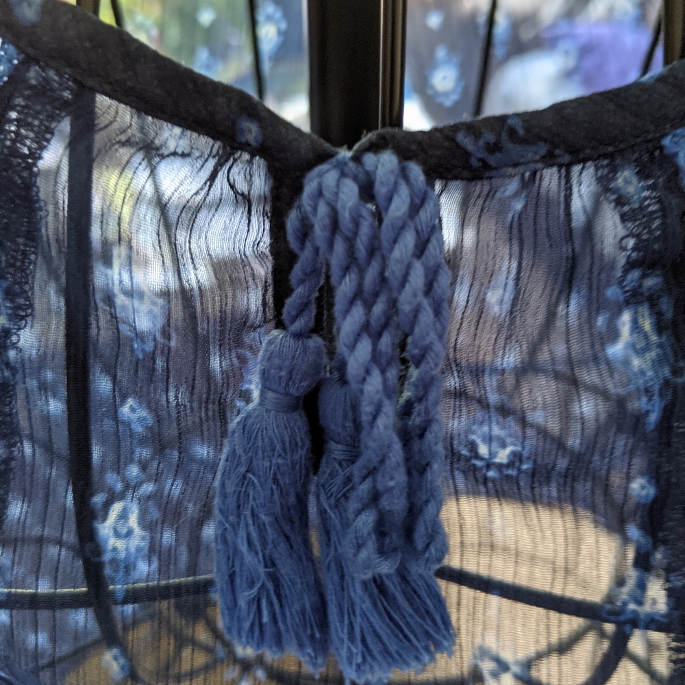 Arizona Jeans Sheer Blouse Juniors 10/12 - Picture 5 of 5